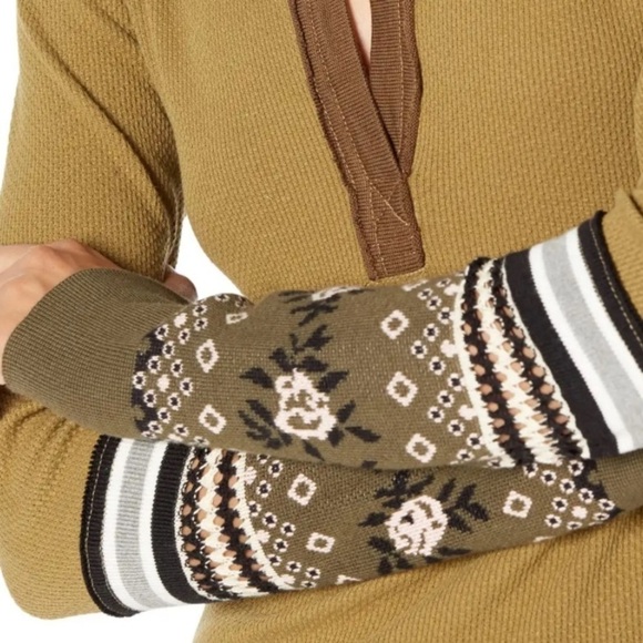 FREE People Mikah Layering Cuff Thermal Top /Army combo - Picture 10 of 12